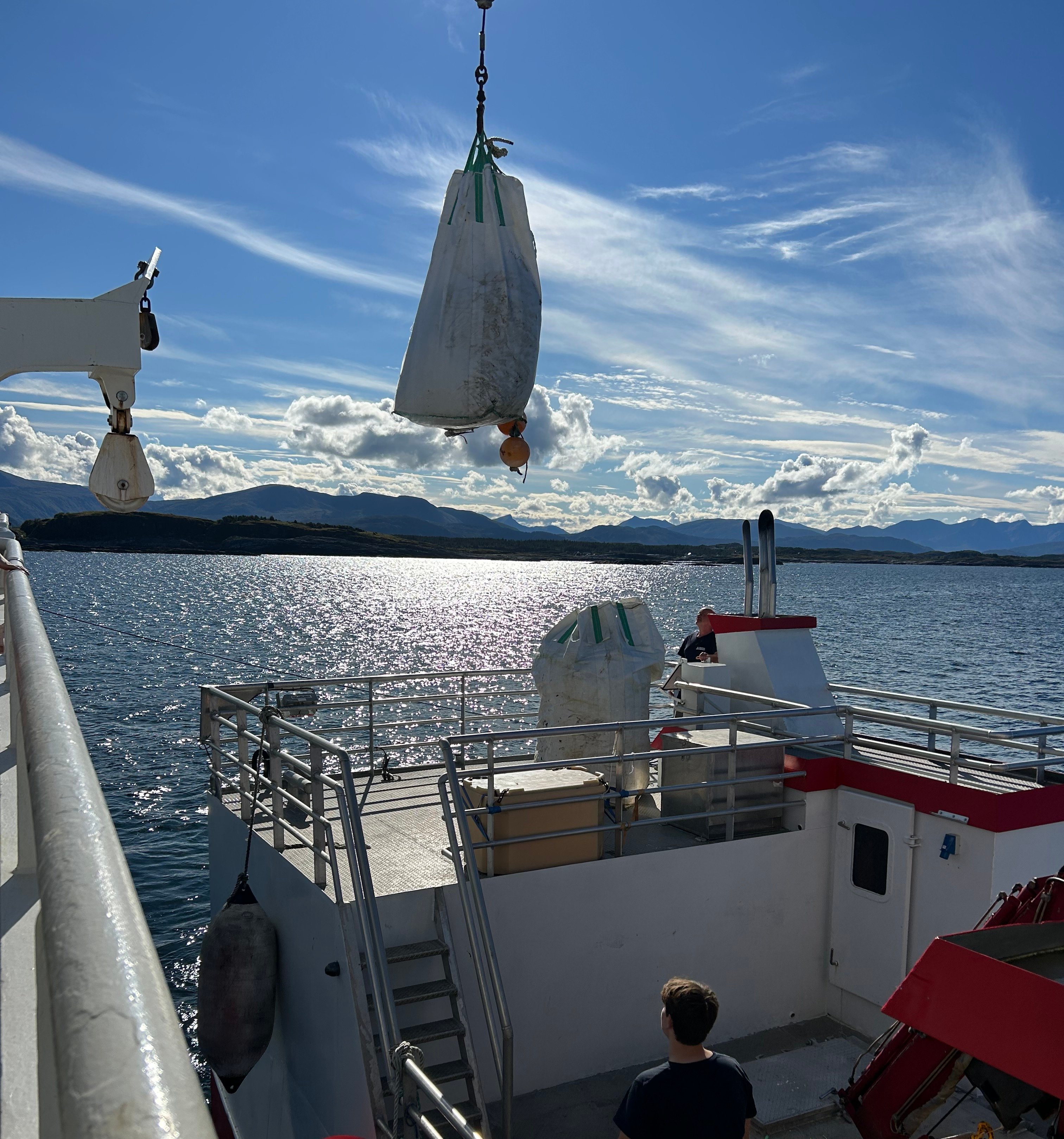 Bilde av tilbakelevering av fiskeredskaper/garnlenker til fisker